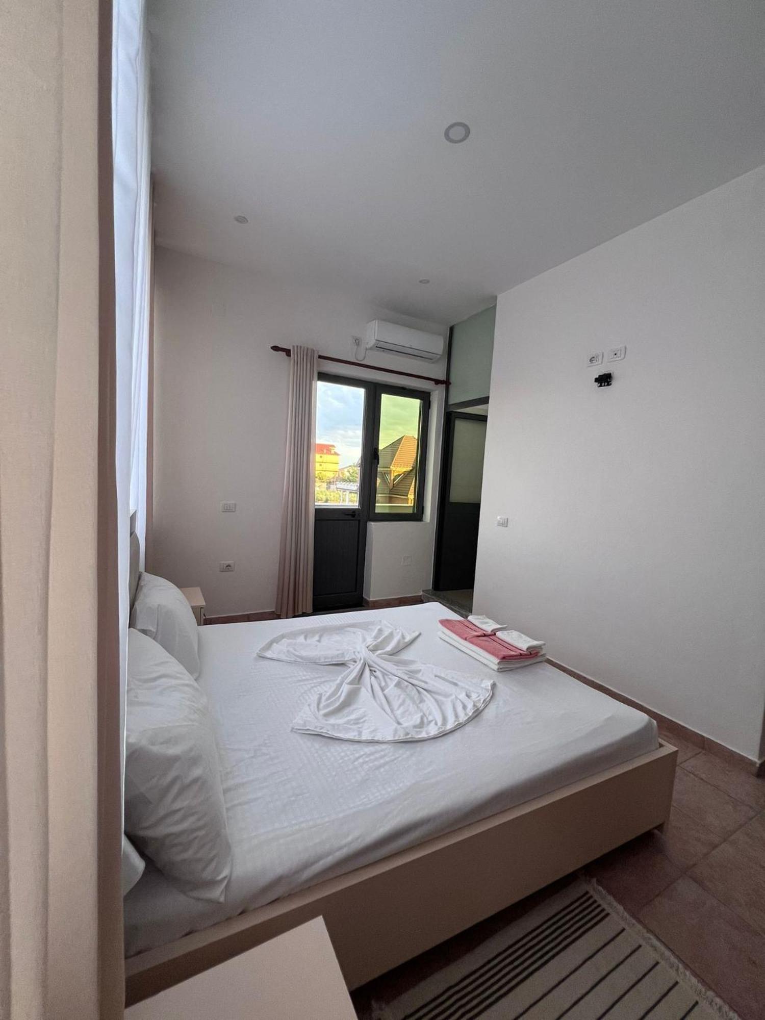 Hostel Internacional Grilë Εξωτερικό φωτογραφία